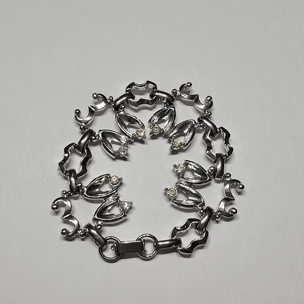 Vintage 50s Silver Rhinestone Link Bracelet, MCM Prong Set Scalloped Leaf Chain